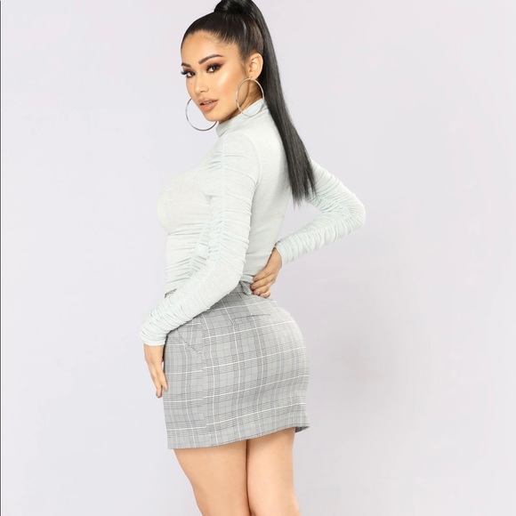 FASHION NOVA - Plaid Mini Skirt - Picture 4 of 7